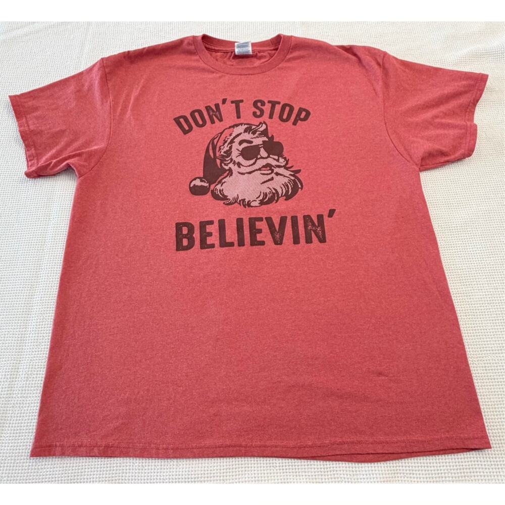 Delta Santa "Don't Stop Believin" t-shirt XL red graphic tee
